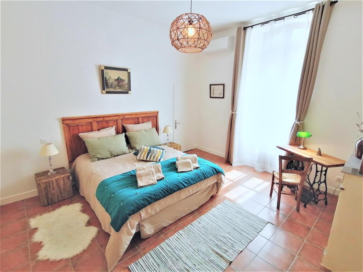 Guillac  Domaine De Gaia, Piscine, Petanque, Ping Pong, Proche Saint-Emilion B&B 외부 사진