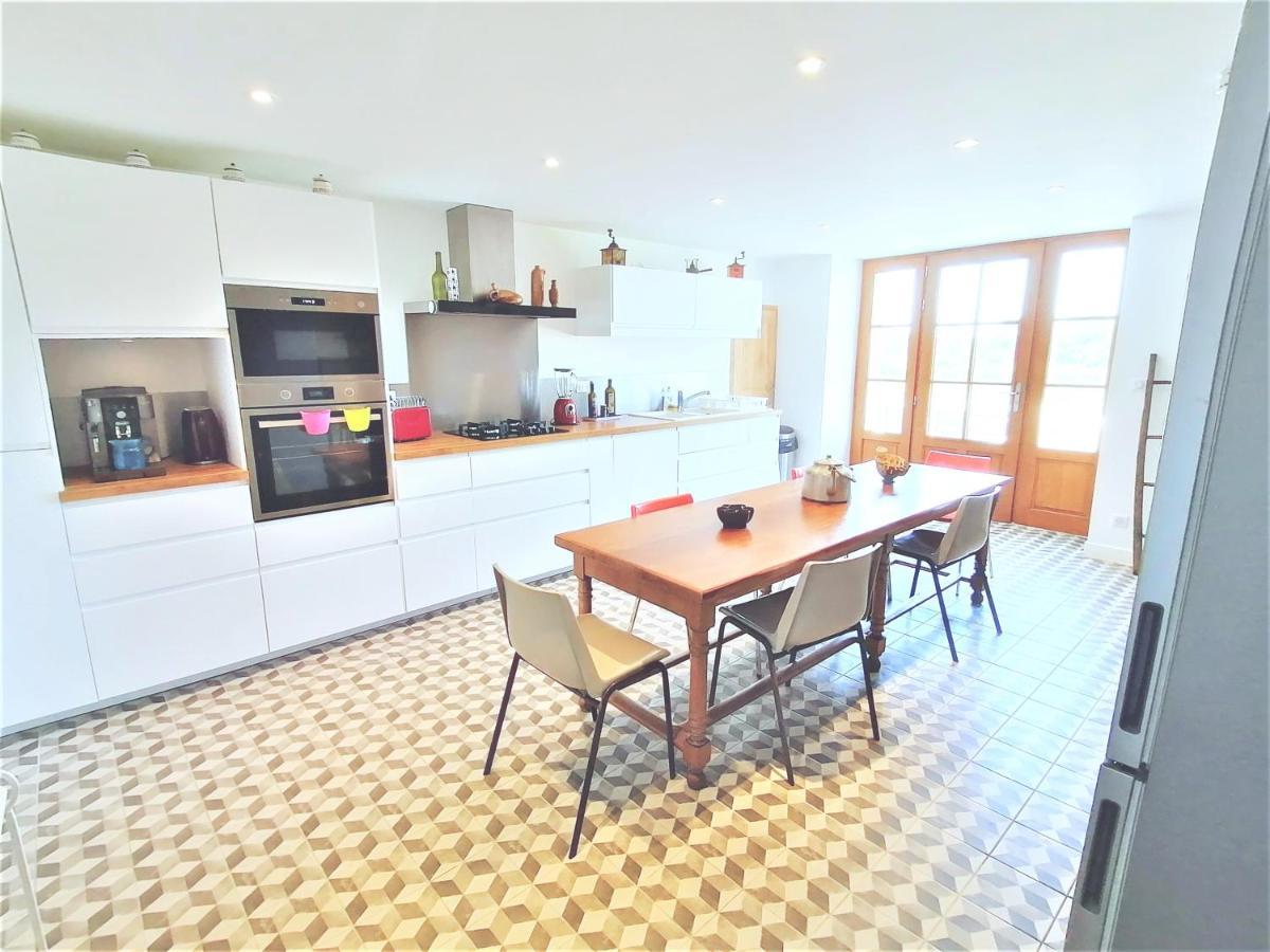 Guillac  Domaine De Gaia, Piscine, Petanque, Ping Pong, Proche Saint-Emilion B&B 외부 사진
